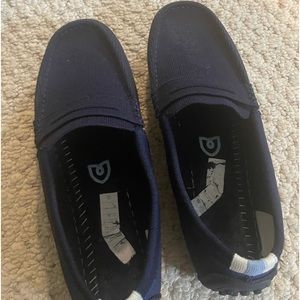 Rothy’s navy driver